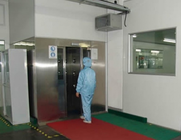 我司不銹鋼風淋室、風淋通道為湖南六和通食品工業QS認證添磚加瓦